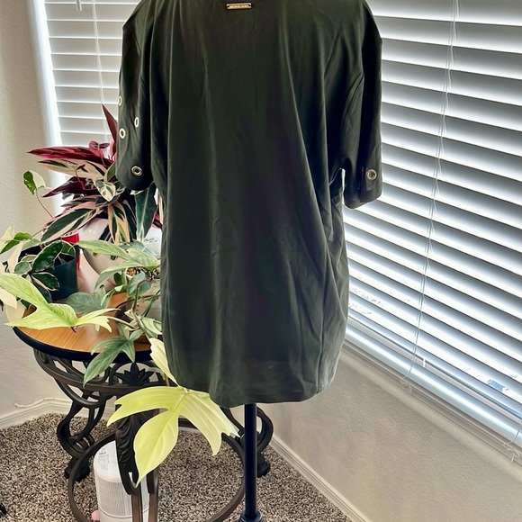Michael Kors Green Oversized Relaxed T-Shirt - Picture 4 of 7